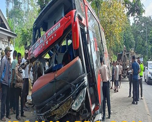 Tragedi Maut: Bus Bawa Rombongan Nakes Tabrak Rumah di Probolinggo, 6 Orang Tewas